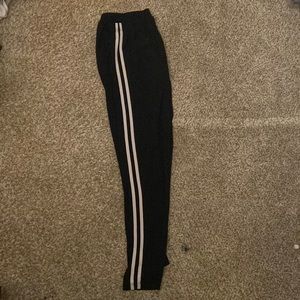 black and white leggings